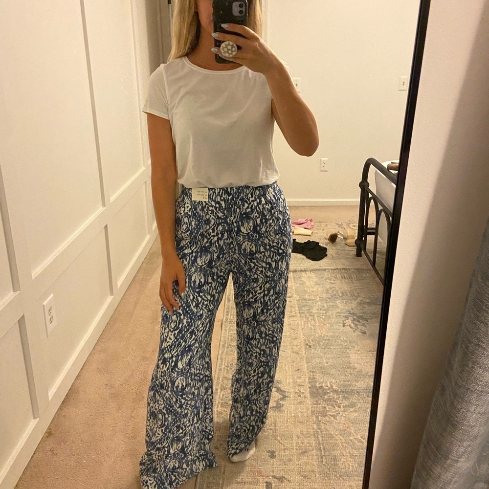 Brand new Abercrombie wide leg pants size small